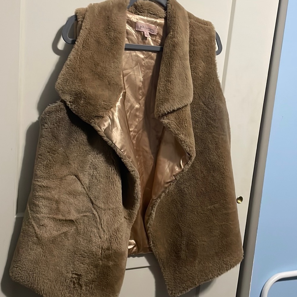 Fur vest